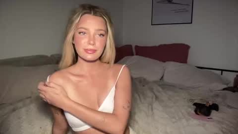 Marciabrady online show from 25, 12, 2024