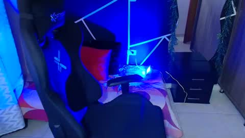 Snapshot of littlenami_ chatting on 1, 10, 2025 LAUREN online show from 1, 10, 2025