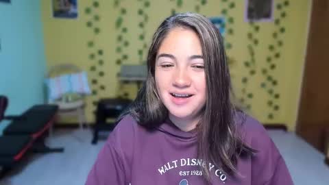 Mia  Wednesday to Sunday 730 am to 1030 am Colombian Hour D online show from 28, 3, 2026