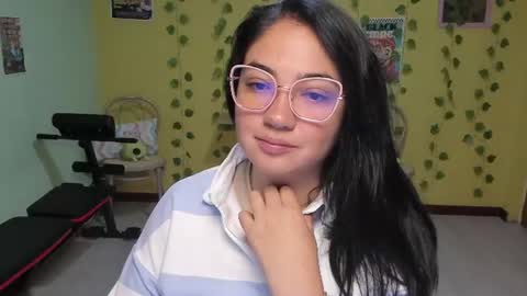 Snapshot of littleprety6969 chatting on 20, 6, 2026 Mia Wednesday to Sunday 730 am to 1030 am Colombian Hour D online show from 20, 6, 2026
