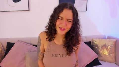 Snapshot of littlesoffi_gh chatting on 19, 2, 2025    online show from 19, 2, 2025