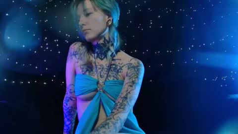 Snapshot of littlespacemouse chatting on 22, 12, 2025 Niki free tg channel with some photos gifs and info about streams online show from 22, 12, 2025