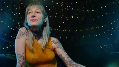 Snapshot of littlespacemouse chatting on 11, 1, 2026 Niki free tg channel with some photos gifs and info about streams online show from 11, 1, 2026