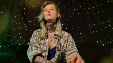 Snapshot of littlespacemouse chatting on 18, 1, 2026 Niki free tg channel with some photos gifs and info about streams online show from 18, 1, 2026