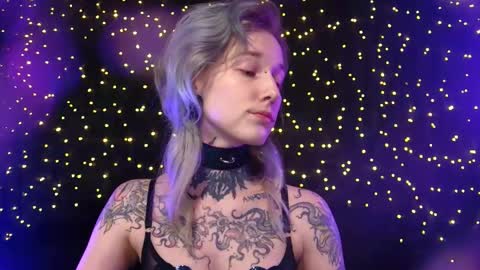 Snapshot of littlespacemouse chatting on 11, 2, 2026 Niki free tg channel with some photos gifs and info about streams online show from 11, 2, 2026