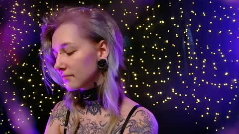 Snapshot of littlespacemouse chatting on 12, 2, 2026 Niki free tg channel with some photos gifs and info about streams online show from 12, 2, 2026