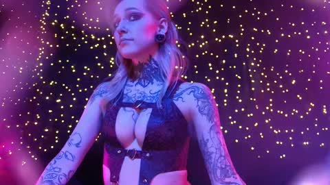 Snapshot of littlespacemouse chatting on 14, 2, 2026 Niki free tg channel with some photos gifs and info about streams online show from 14, 2, 2026