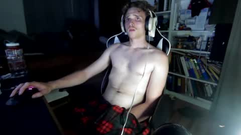 Snapshot of littleswitchb chatting on 14, 7, 2026 littleswitchb online show from 14, 7, 2026