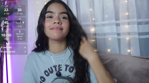 Snapshot of littletammy_ chatting on 3, 10, 2025 littletammy_ online show from 3, 10, 2025