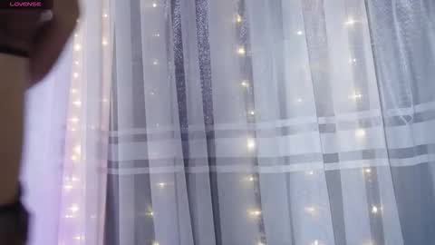 Snapshot of littletammy_ chatting on 11, 10, 2025 littletammy_ online show from 11, 10, 2025
