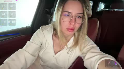 OnlyFans livia77   twitter liv20 4u online show from 27, 4, 2026