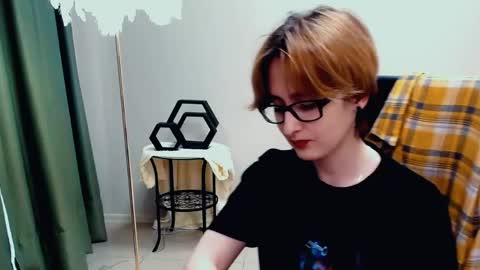 LixeLuna online show from 4, 6, 2026