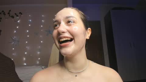 Snapshot of lixie_twenties chatting on 21, 12, 2024 Lixie online show from 21, 12, 2024