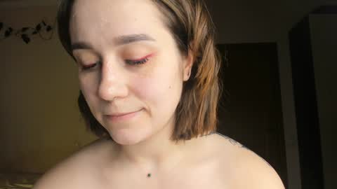 Snapshot of lixie_twenties chatting on 12, 1, 2025 Lixie online show from 12, 1, 2025