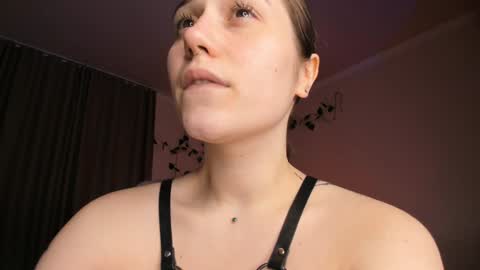 Snapshot of lixie_twenties chatting on 24, 1, 2025 Lixie online show from 24, 1, 2025