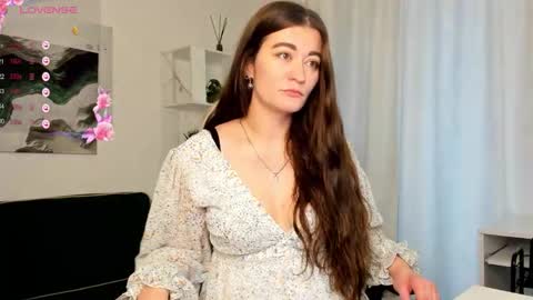 Snapshot of liyadaily chatting on 27, 10, 2025 liyadaily online show from 27, 10, 2025