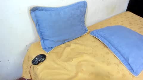 Snapshot of liz_and_chris1 chatting on 5, 2, 2025 Chris online show from 5, 2, 2025