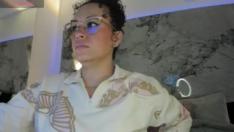 Liz  online show from 17, 12, 2025