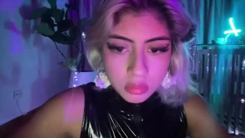Lizeth online show from 7, 2, 2025