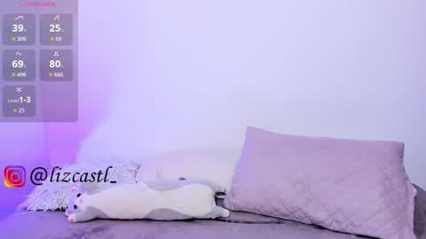 Snapshot of lizcastl chatting on 14, 12, 2025 lizcastl online show from 14, 12, 2025