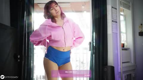 Snapshot of lizmreow chatting on 23, 2, 2026 Liselle online show from 23, 2, 2026