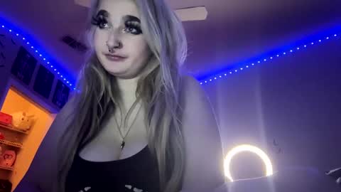Snapshot of lizz44887 chatting on 25, 1, 2025 Lizz online show from 25, 1, 2025