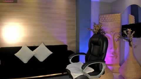 Lizzi  online show from 22, 9, 2025