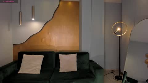 Snapshot of lizzhamilton_ chatting on 3, 2, 2026 Lizzi online show from 3, 2, 2026