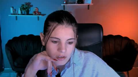 lizzie_boom online show from 19, 10, 2025