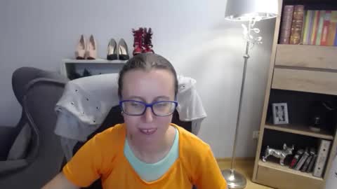Snapshot of lizzy_sparkle chatting on 19, 9, 2025 Lizzy online show from 19, 9, 2025