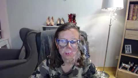 Snapshot of lizzy_sparkle chatting on 8, 10, 2025 Lizzy online show from 8, 10, 2025