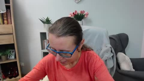 Lizzy online show from 8, 7, 2026