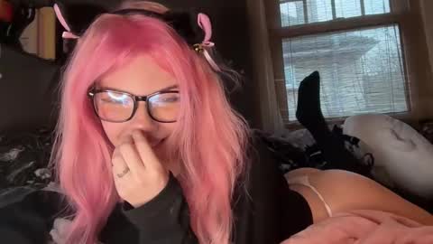 Snapshot of lizzyylovesick chatting on 24, 2, 2025 lizzybunny online show from 24, 2, 2025