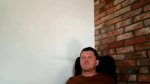 Snapshot of lllukasssxxx chatting on 17, 6, 2026 lllukasssxxx online show from 17, 6, 2026