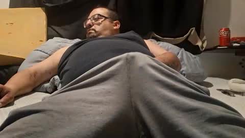 Snapshot of locolouie chatting on 10, 4, 2026 SeekingWaifu online show from 10, 4, 2026