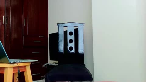 Snapshot of logaan_grey chatting on 28, 10, 2025 logaan_grey online show from 28, 10, 2025