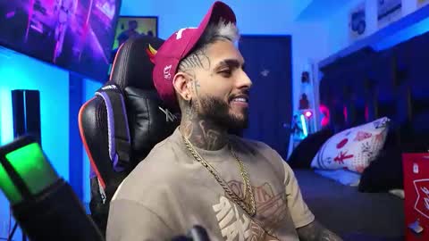 logan_hugh8 online show from 5, 2, 2026