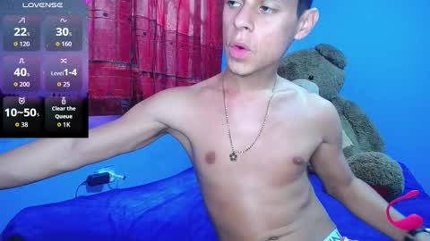 Snapshot of loganevans8 chatting on 25, 10, 2025 Logan online show from 25, 10, 2025