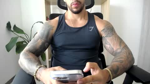 Snapshot of loganhod chatting on 17, 6, 2026 Logan Wolfp online show from 17, 6, 2026