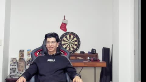 Snapshot of logannick chatting on 21, 1, 2025 Logan online show from 21, 1, 2025