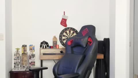 Snapshot of logannick chatting on 3, 2, 2025 Logan online show from 3, 2, 2025