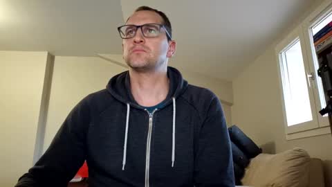 Snapshot of loic31_31 chatting on 8, 3, 2025 loic31 online show from 8, 3, 2025