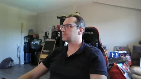 Snapshot of loic31_31 chatting on 13, 6, 2026 loic31 online show from 13, 6, 2026