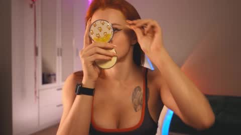 Snapshot of loisjo chatting on 18, 9, 2025 LoisVacation time online show from 18, 9, 2025