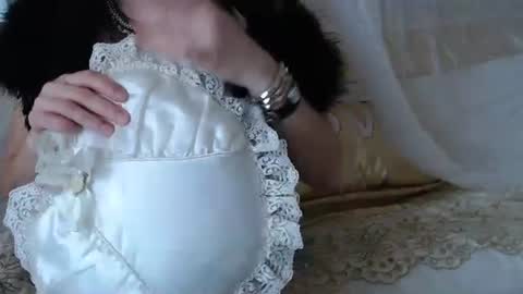Snapshot of lokagold chatting on 11, 3, 2025 Lilu online show from 11, 3, 2025