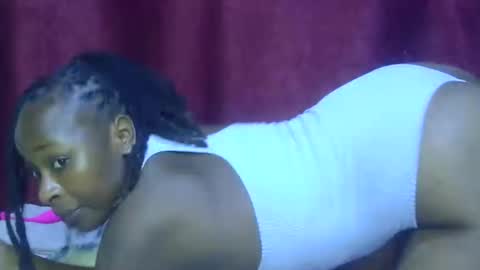 lola_beib online show from 8, 4, 2026