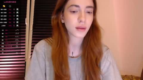 Snapshot of lola_dinky chatting on 10, 10, 2025 Lola online show from 10, 10, 2025