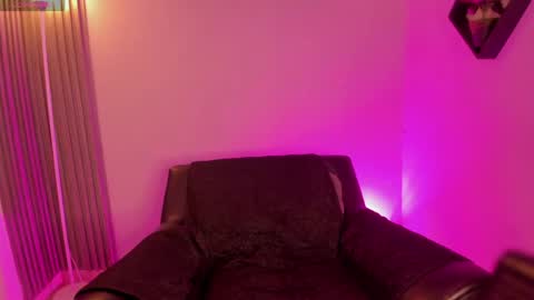 marxi love online show from 2, 6, 2026
