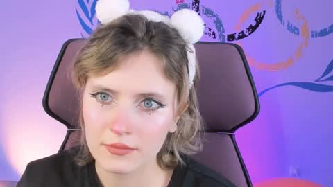 Snapshot of lolaasmus chatting on 28, 12, 2024 I consider myself the god Loki but life just calls me LOL online show from 28, 12, 2024