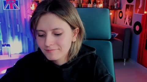 Snapshot of lolaasmus chatting on 7, 1, 2025 I consider myself the god Loki but life just calls me LOL online show from 7, 1, 2025